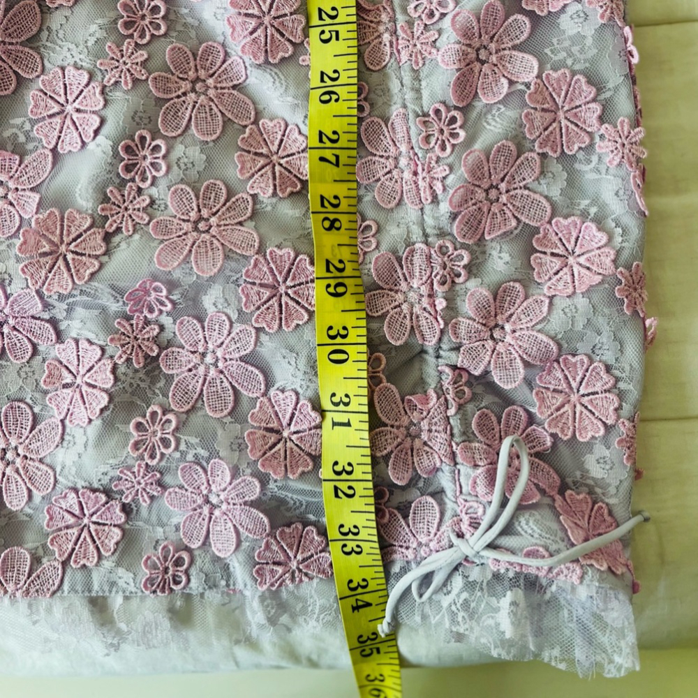 SOLD FOR LOVE & LEMONS Amalie Purple Floral Lace Cut Out NWT Mini Dress M - Picture 14 of 16